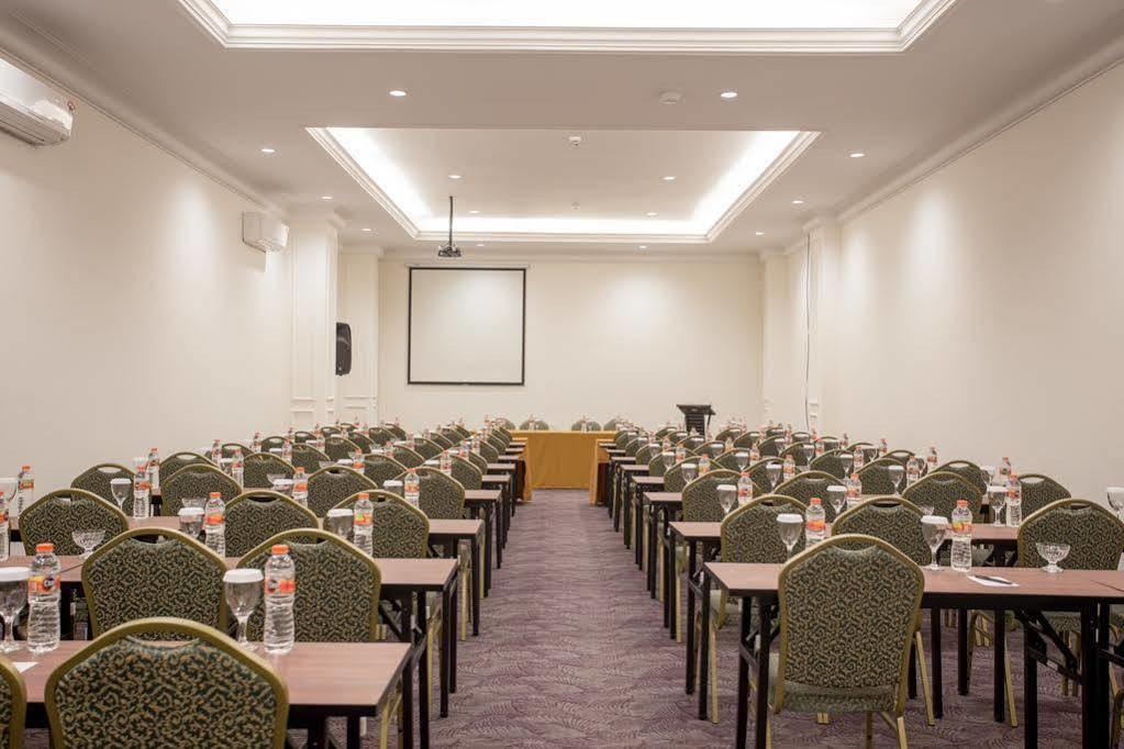 Same Hotel Μαλάνγκ Εξωτερικό φωτογραφία